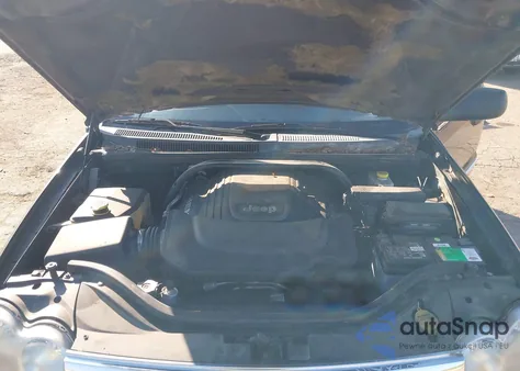 2005 Jeep Grand Cherokee Limited from USA, damaged, VIN 1J8HR58275C723113